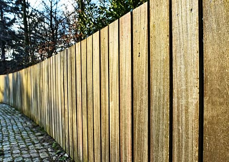 fence-3142506_1280